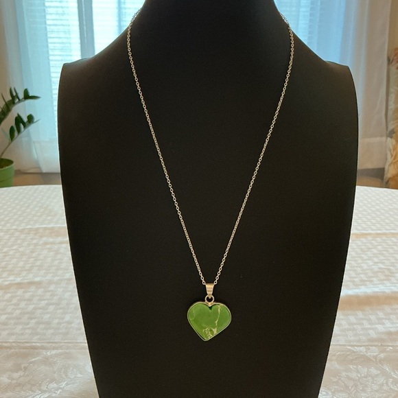 Green Turquoise Heart Pendant Necklace - Picture 2 of 3